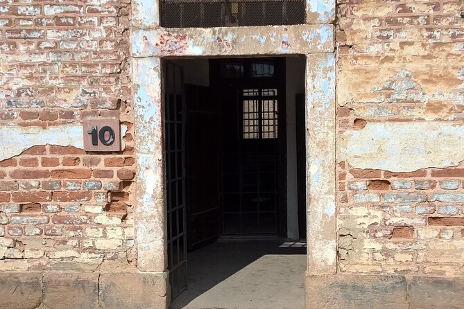 Terezin: Concentration camp visit - The Holocaust Museum and Ghetto Story