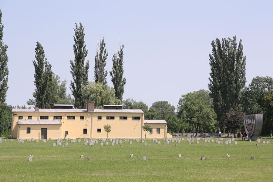 Terezin Memorial: Entry Ticket Combo w. Guided Walking Tour - Magdeburg Barracks and the ghetto administration