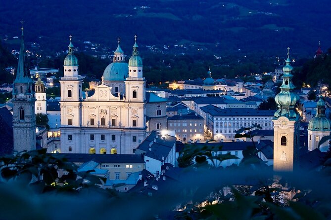 Transfer from Prague to Salzburg with Tour Stop in Cesky Krumlov - Who should book this Prague to Salzburg transfer?