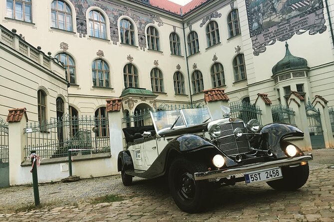 Vintage Cars Prague - Grand City Tour 150min / 1-6 pers. 2,5hrs - Jewish Quarter synagogues, from medieval to ornate