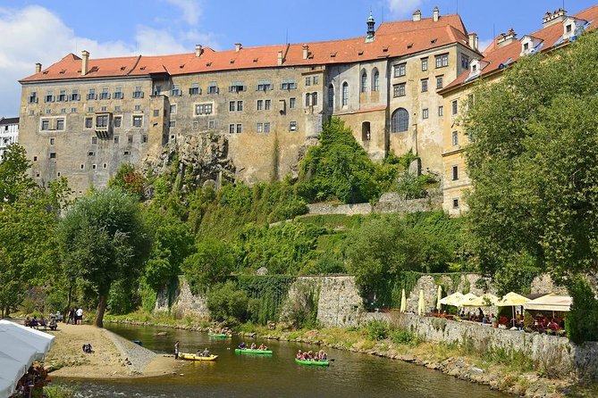 Vltava River Rafting - Visiting Prague, Cesky Krumlov - Day 4: A simple return to Prague