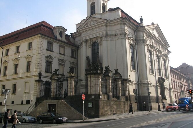 Walking Tour in New Town with Operation Anthropoid (WWII) - Why Prague’s New Town deserves your time