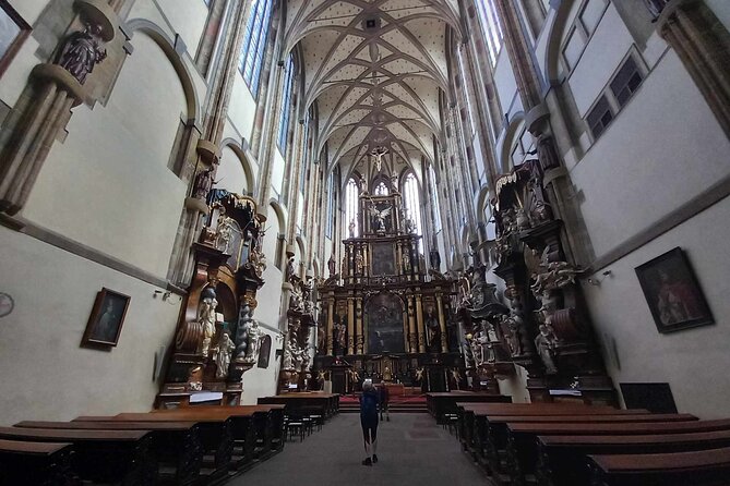 Walking Tour in Prague with Local Historian - Why this Prague walk feels different