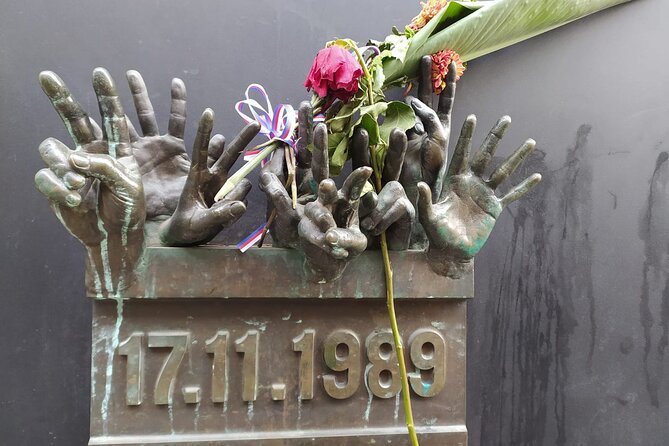 Wars and Totality History tour in Prague - Who should book this three-hour walk?