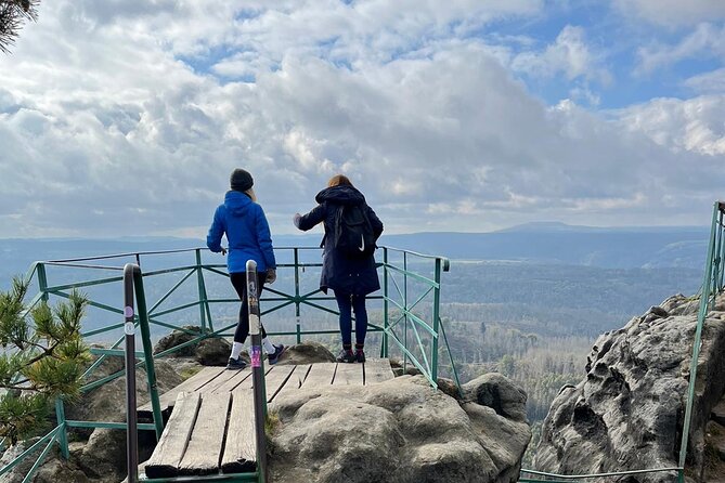 Winterland Tour to Bohemian and Saxon Switzerland from Prague - The guide and the small-group advantage