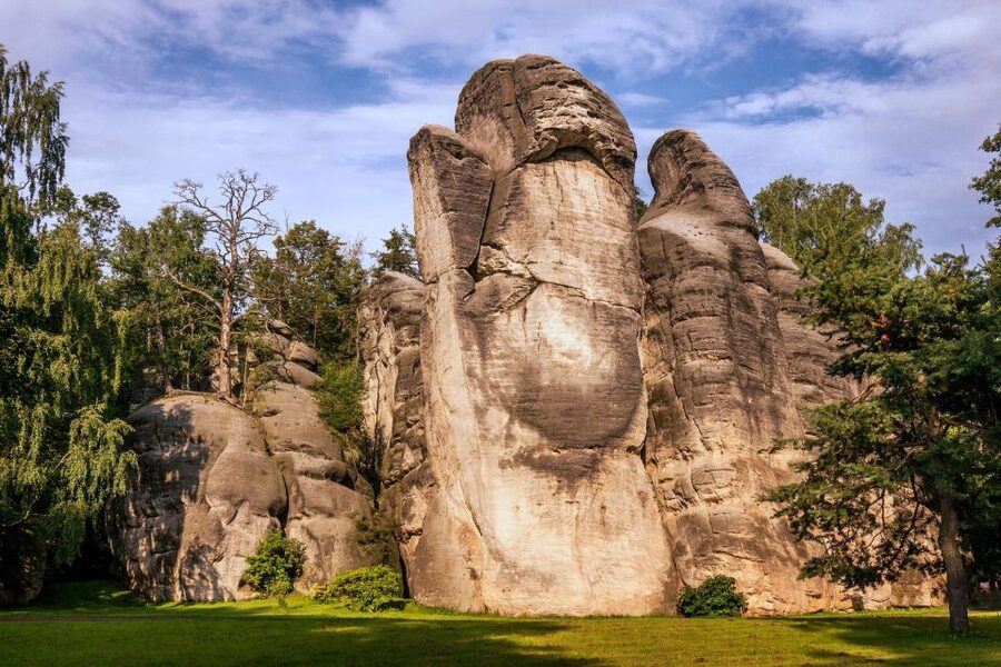 Wroclaw To Rock City in Adrspach Tour - The two-hour ride from Hotel Monopol