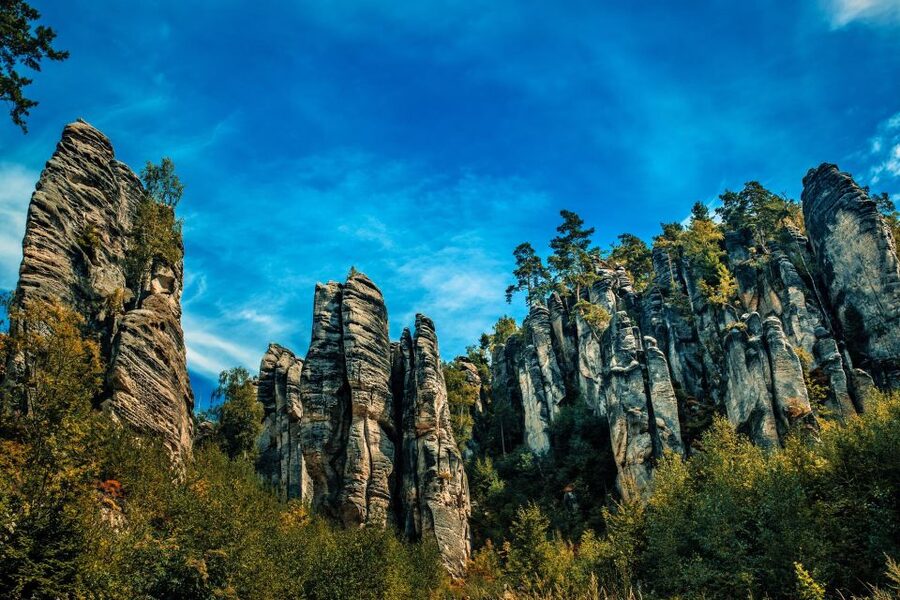 Wroclaw To Rock City in Adrspach Tour - Lake, waterfall, and the cost of limited time