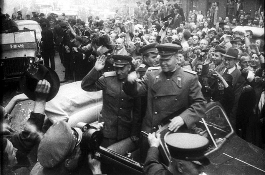 WWII and Communism History in Prague's Old Town Private Tour - Why this Prague history tour works